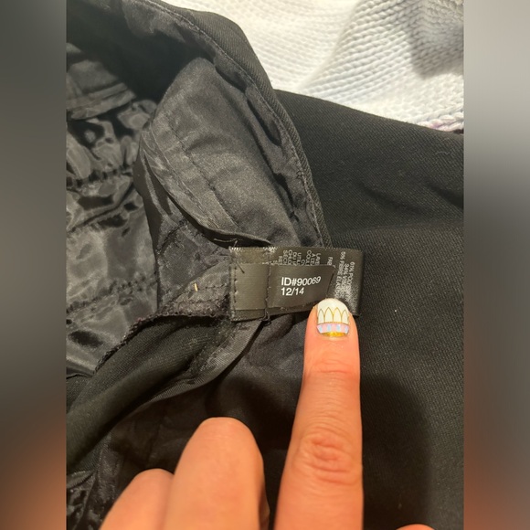 Express Stretchy Black trousers—comfortable for Return to Office - Picture 4 of 6